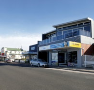 Penguin Waterfront Escape - ACT Tourism