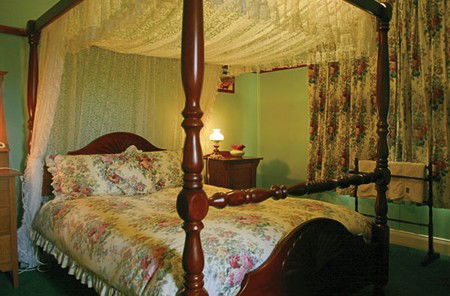 Comstock Cottage - ACT Tourism 2