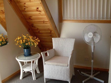 Four Seasons Holiday Cottages - ACT Tourism 1