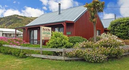 Pol And Pen Holiday Cottages - ACT Tourism 1