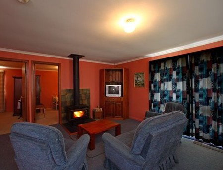 Pol And Pen Holiday Cottages - ACT Tourism 3