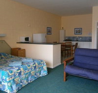 Penguin Holiday Apartments - ACT Tourism