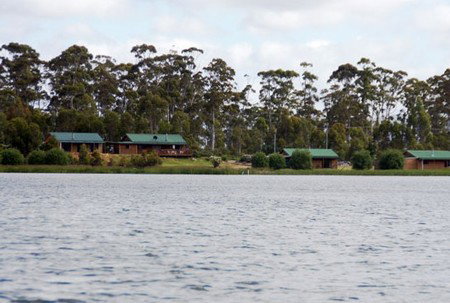 Lake Yalleena Holiday Cabins - ACT Tourism 1