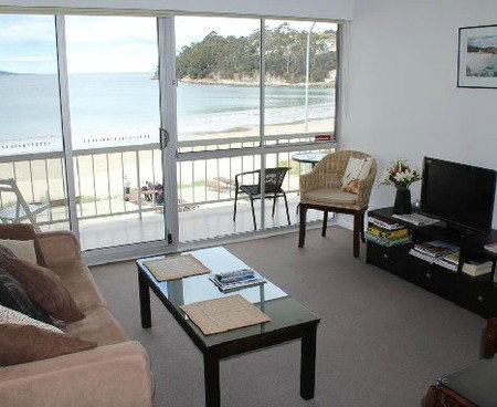Lifes A Beach Apartment - ACT Tourism 4
