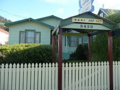 Cottage On Main - ACT Tourism 1