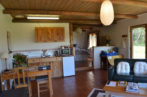 Herons Rise Vineyard - ACT Tourism 5