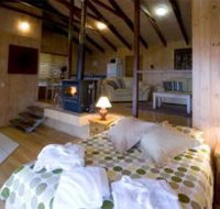 Treetops Seaview Montville - ACT Tourism