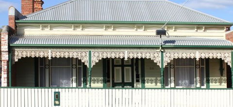 April Apartments Ballarat - ACT Tourism 4