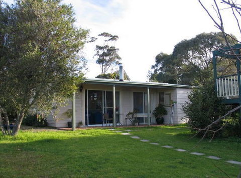 The Lodge - Far Meadow - ACT Tourism 5