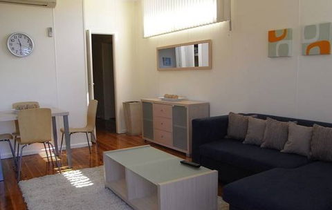 A Husky Sea-Esta - ACT Tourism 4