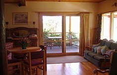 Blossoms Bed And Breakfast - ACT Tourism 5