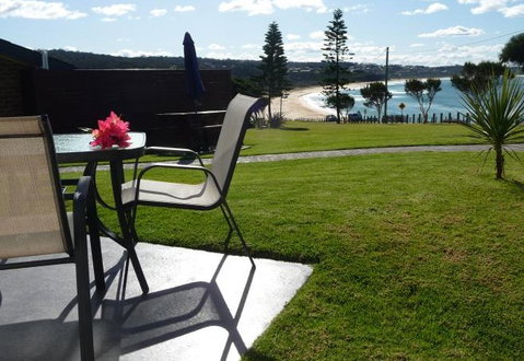 Beach Cabins Merimbula - ACT Tourism 4