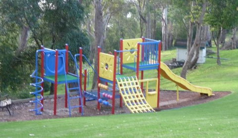 Beach Cabins Merimbula - ACT Tourism 5
