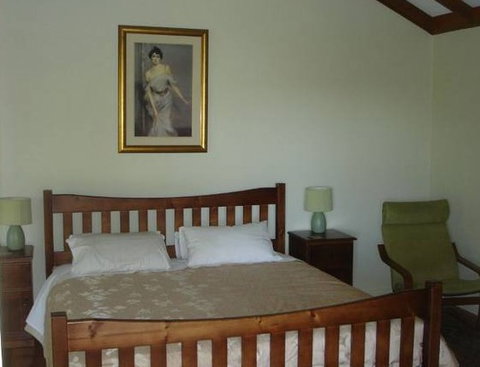 Calurla Chalets And Cottages - ACT Tourism 1