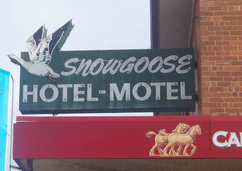 Snowgoose Hotel Motel - ACT Tourism 2
