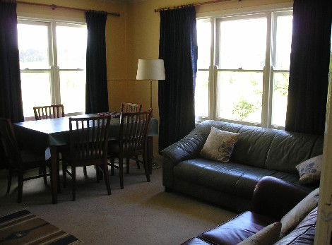 Fontenoy Farm Cottages - ACT Tourism 1