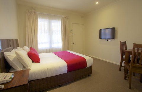 Amaroo Motel - ACT Tourism 0