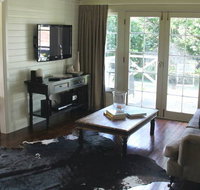 Book Barn Cottage - ACT Tourism