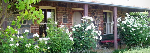 Accommodation Pinn Cottage - ACT Tourism 4