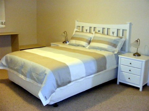 Fairways Bed And Breakfast At Jerilderie - ACT Tourism 1