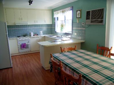 Chambers Place Villa - ACT Tourism 3