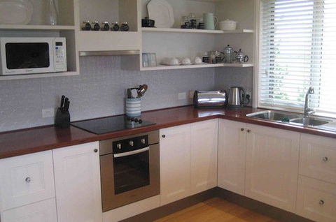 Aurelias Farm Bed And Breakfast - ACT Tourism 3