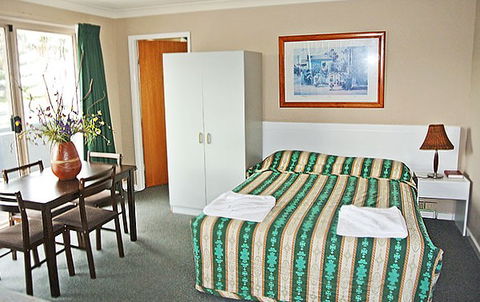 Anchor Inn - ACT Tourism 4
