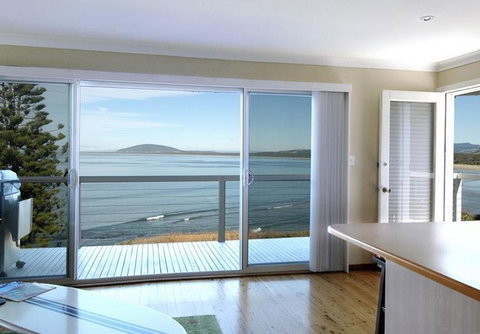 90 Oceans Edge - ACT Tourism 5