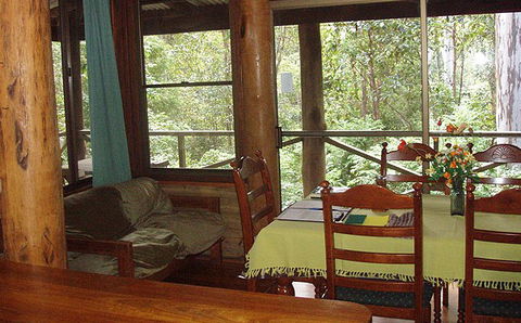 Carawirry Cabins - ACT Tourism 3