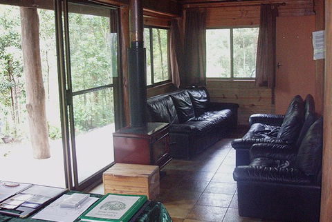 Carawirry Cabins - ACT Tourism 4