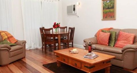 Avoca House Bed And Breakfast - ACT Tourism 1