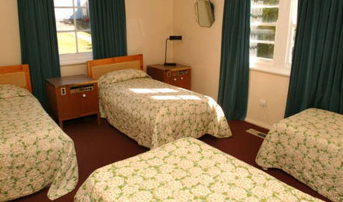 Clanwilliam Blackheath - ACT Tourism 0