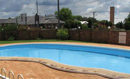 All Travellers Motor Inn - ACT Tourism 0