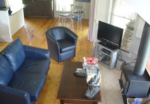 Amazing Country Escapes - Evanslea By The River - ACT Tourism 1