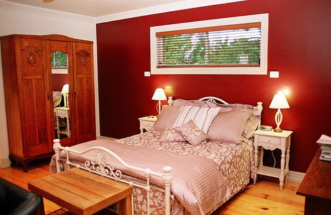 Amazing Country Escapes - Evanslea By The River - ACT Tourism 2