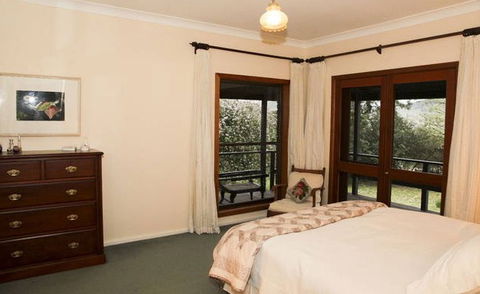 A Church And Homestead In Mudgee - ACT Tourism 1