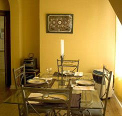 A Colourcity Apartments - ACT Tourism 4