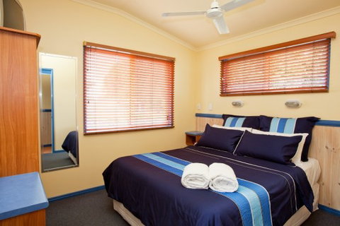 Fraser Lodge Holiday Park - ACT Tourism 1