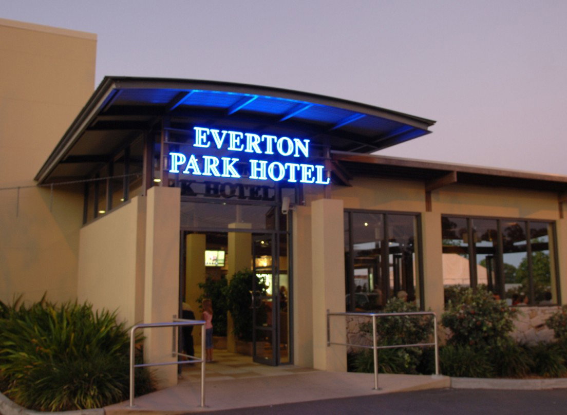Everton Hills QLD ACT Tourism