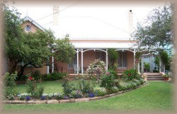 Guy House Bed And Breakfast - ACT Tourism 0