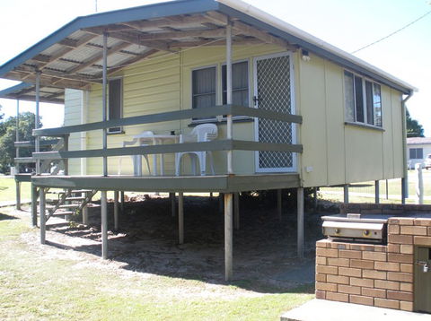 Cosy Cottages Amity Point - ACT Tourism 4