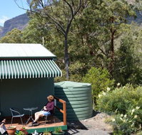 Cave Rock Cottages - ACT Tourism