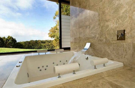 Chandeliers On Abbey - ACT Tourism 2