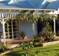 Lanterns Retreat - ACT Tourism
