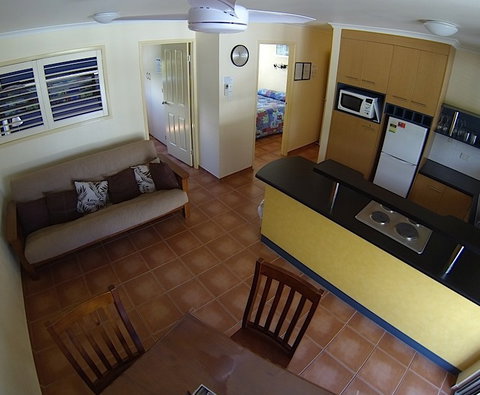 Driftwood Motel & Holiday Units - ACT Tourism 0