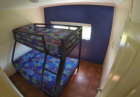 Driftwood Motel & Holiday Units - ACT Tourism 3