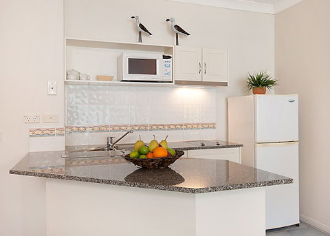 Alassio Palm Cove - ACT Tourism 5