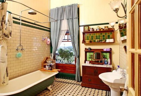 Franklin Villa - ACT Tourism 5