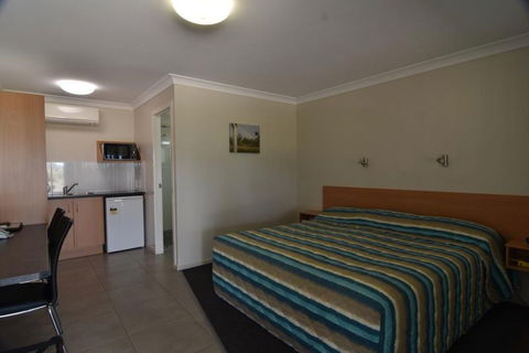 Billabong Motor Inn - ACT Tourism 14