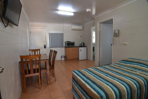 Billabong Motor Inn - ACT Tourism 16